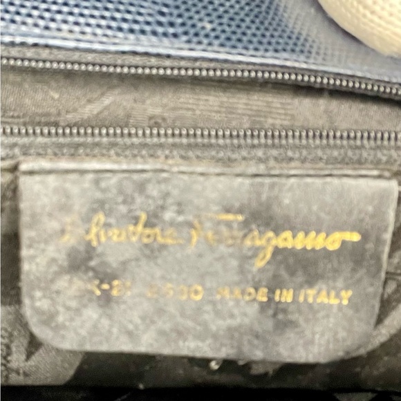 Salvatore Ferragamo Shoulder Tote Bag - Picture 5 of 5